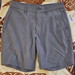 Old Navy Active Shorts, size 28 NWT